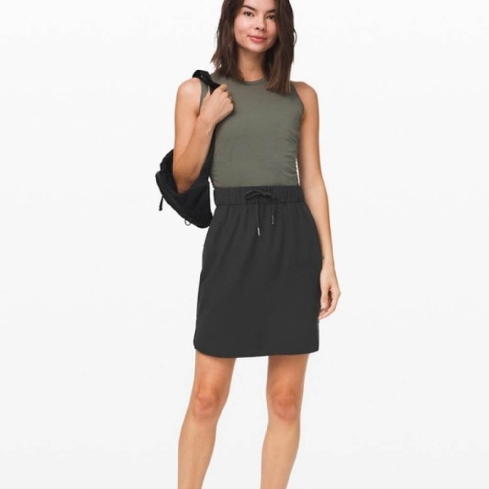 Lululemon Black Skirt Size 8 On the Fly Skirt